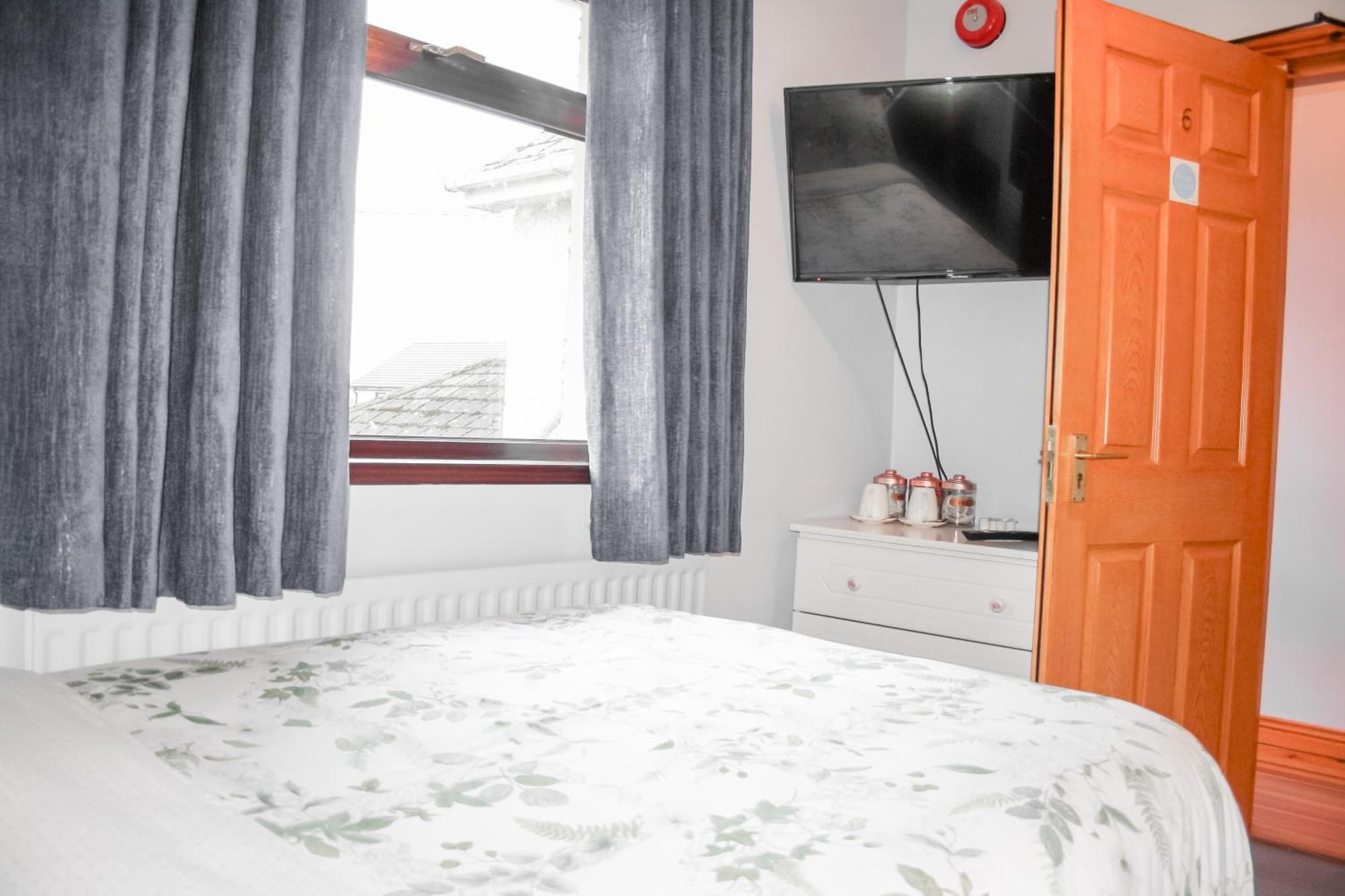 The Coach Inn Strabane Luaran gambar